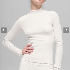 ALO Yoga Women's Long Sleeve Mock Neck Top in Off-White